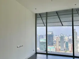 2 Bedroom Condo for sale at Magnolias Ratchadamri Boulevard, Lumphini