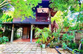 Buy 2 bedroom Maison at in Siem Reap, Cambodge