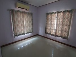 3 Schlafzimmer Haus zu vermieten im Baan Pornthisan 6, Bueng Bon