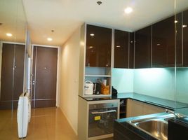 2 Schlafzimmer Wohnung zu vermieten im 15 Sukhumvit Residences, Khlong Toei Nuea