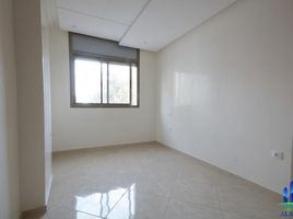 3 Schlafzimmer Appartement zu verkaufen im Super Appartement T4 en plein centre ville de Kenitra., Na Kenitra Saknia