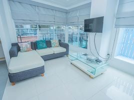 1 спален Квартира в аренду в RoomQuest Kata Residences , Карон