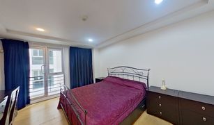 3 Bedrooms Condo for sale in Chong Nonsi, Bangkok Resorta Yen-Akat