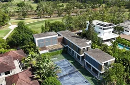 6 bedroom Villa for sale in Phuket, Thailand