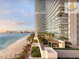 1 बेडरूम अपार्टमेंट for sale at Grand Bleu Tower, EMAAR Beachfront