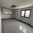 5 Bedroom Whole Building for rent in Krung Thon Buri BTS, Khlong Ton Sai, Bang Lamphu Lang