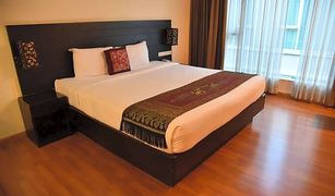100 chambres Hotel a vendre à Khlong Toei Nuea, Bangkok 