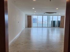 3 Bedroom Apartment for rent at Kallista Mansion, Khlong Toei Nuea