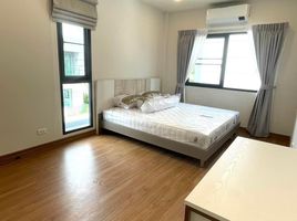 3 Schlafzimmer Haus zu vermieten im Centro Bangna, Bang Kaeo