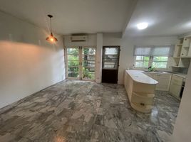 3 Bedroom Villa for rent at Tara mansion, Khlong Tan Nuea, Watthana