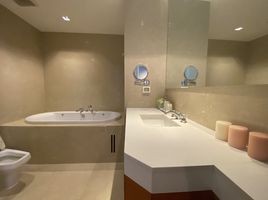2 Bedroom Condo for rent at Athenee Residence, Lumphini, Pathum Wan