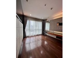 2 Bedroom Condo for sale at The Address Chidlom, Lumphini