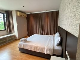 1 Schlafzimmer Appartement zu vermieten im Nantiruj Tower, Khlong Toei