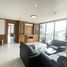 2 Bedroom Apartment for rent at Prapasuk Apartment, Khlong Toei Nuea