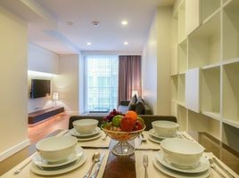 1 Schlafzimmer Appartement zu vermieten im Tanida Residence, Si Lom, Bang Rak, Bangkok