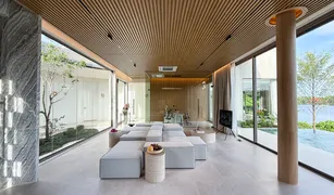 4 Schlafzimmern Villa zu verkaufen in Wichit, Phuket 
