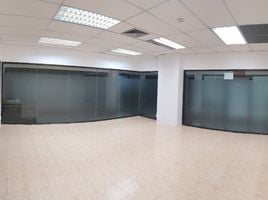 30 m² Office for rent in Central Chidlom, Lumphini, Khlong Toei