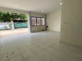 2 Bedroom Townhouse for rent in Government Complex MRT, Thung Song Hong, Thung Song Hong