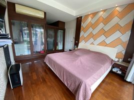 3 Bedroom House for sale at Nantawan Sathorn-Ratchaphruk, Bang Waek, Phasi Charoen