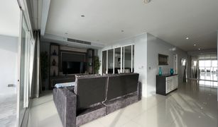 Karon, ဖူးခက် Sunset Plaza Condominium တွင် 2 အိပ်ခန်းများ ကွန်ဒို ရောင်းရန်အတွက်