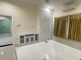 5 Schlafzimmer Villa zu vermieten in Pattaya, Huai Yai, Pattaya