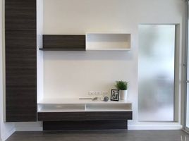 คอนโด 1 ห้องนอน ให้เช่า ในโครงการ ดีคอนโดซายด์, ฟ้าฮ่าม, เมืองเชียงใหม่