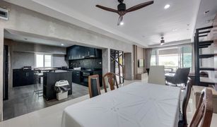 曼谷 Khlong Toei Siam Penthouse 1 3 卧室 公寓 售 