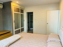 1 Schlafzimmer Wohnung zu vermieten im Baan Siriyenakat, Thung Mahamek, Sathon