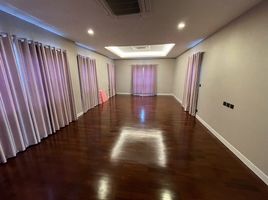 4 Bedroom House for sale at Grand Bangkok Boulevard Sukhumvit, Samrong Nuea