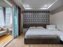 3 Schlafzimmer Reihenhaus zu vermieten im Bless Town Sukhumvit 50, Phra Khanong