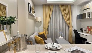 1 chambre Condominium a vendre à Bang Kapi, Bangkok Thru Thonglor