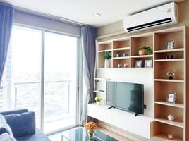 1 Schlafzimmer Wohnung zu vermieten im Sky Walk Residences, Phra Khanong Nuea