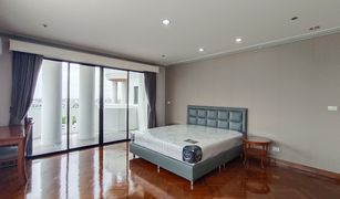 1 Bedroom Apartment for sale in Phra Khanong Nuea, Bangkok Royal Kensington Mansion