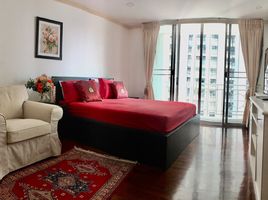 2 Bedroom Apartment for rent at Asoke Place, Khlong Toei Nuea