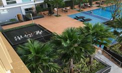 Фото 2 of the Communal Pool at The Trust Condo South Pattaya