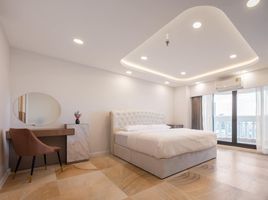 1 Schlafzimmer Appartement zu vermieten im Nusa State Tower Condominium, Si Lom