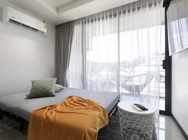 1 Schlafzimmer Wohnung zu verkaufen im Rawai Beach Condominium, Rawai, Phuket Town