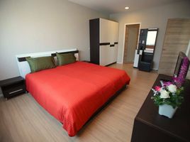 2 Schlafzimmer Appartement zu vermieten im Renova Residence Chidlom, Lumphini, Pathum Wan