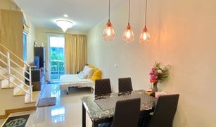 2 Schlafzimmern Reihenhaus zu verkaufen in Dokmai, Bangkok Golden Town 3 Bangna-Suanluang