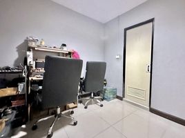 2 Bedroom House for sale at Pimthong Village Lat Phrao 101, Khlong Chaokhun Sing
