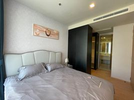 1 спален Кондо в аренду в Noble Around Sukhumvit 33, Khlong Tan Nuea