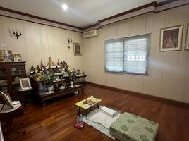 5 Bedroom House for sale in W District, Phra Khanong Nuea, Phra Khanong Nuea