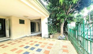 3 Schlafzimmern Haus zu verkaufen in Bang Krathuek, Nakhon Pathom Baan Parichart Sampran