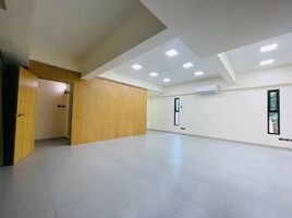 300 m² Office for sale in Mueang Chiang Mai, Chiang Mai, San Phisuea, Mueang Chiang Mai