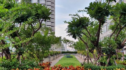 Fotos 1 of the Communal Garden Area at The Trendy Condominium