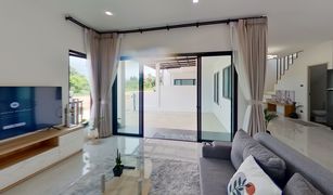 3 Bedrooms Townhouse for sale in Khun Khong, Chiang Mai Baan Avarin Home