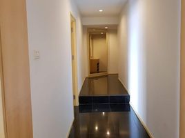 3 Bedroom Apartment for rent at Diamond Tower, Si Lom