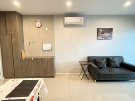 2 Schlafzimmer Wohnung zu vermieten im Happy Condo Ladprao 101, Khlong Chaokhun Sing