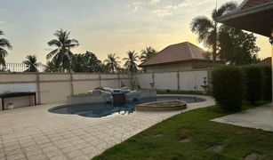 4 Bedrooms House for sale in Nong Pla Lai, Pattaya The Chase & Foxlea Villas