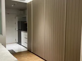 1 Schlafzimmer Wohnung zu vermieten im Triple Y Residence, Wang Mai